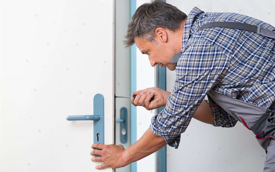 ouverture de porte claquée serrurier Sarcelles
