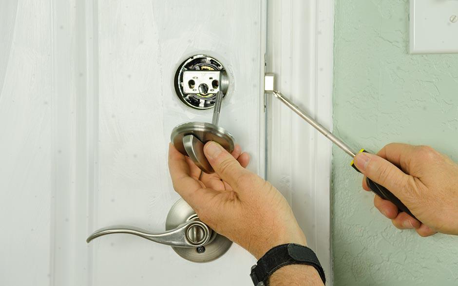 ouverture de porte claquée serrurier Sarcelles